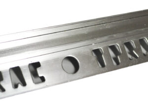 BRIGHT SILVER GLASS PROFILE 3/8"